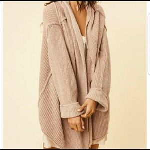 Free People Low Tide Sweater. Size M/L gently used